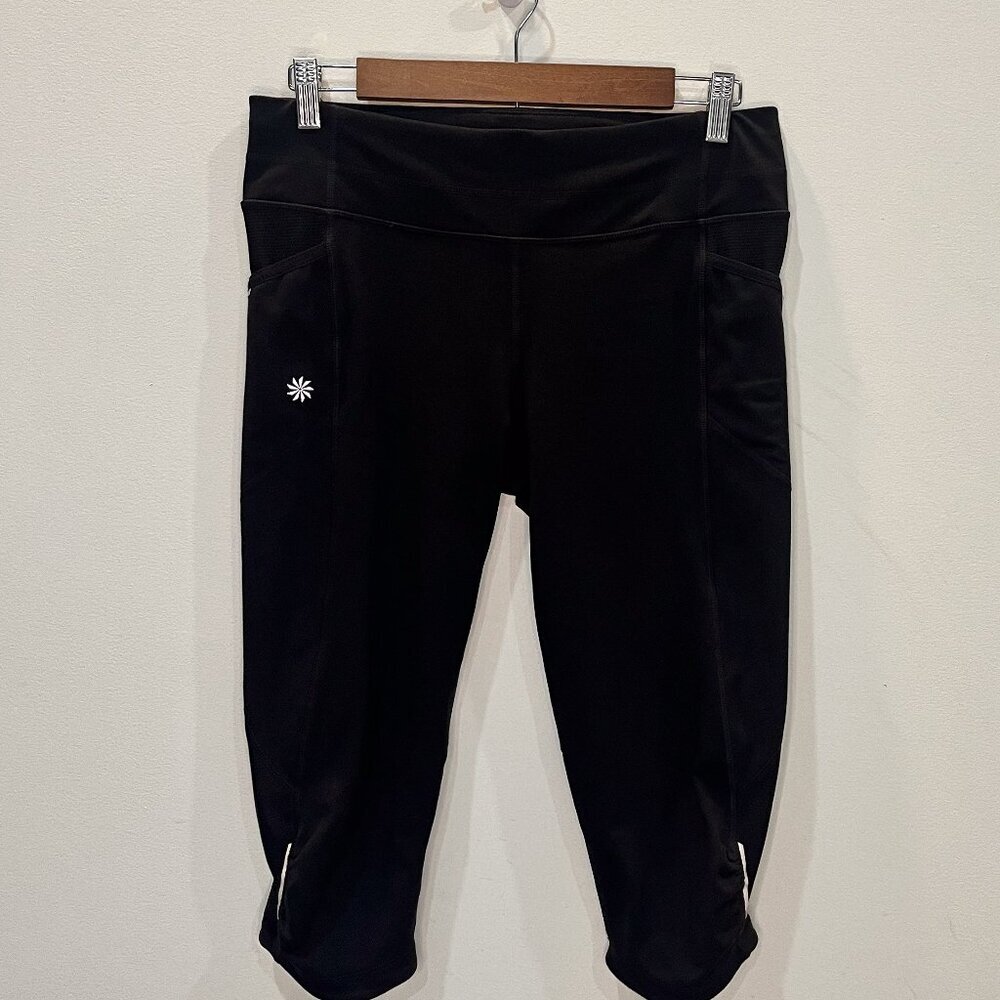 Athleta Black Cropped Leggings Ruched‎ with Side Pockets Back Zipper Size M